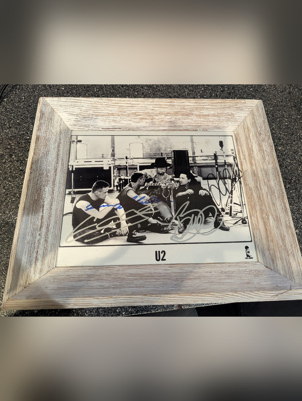 U2 Signed picture